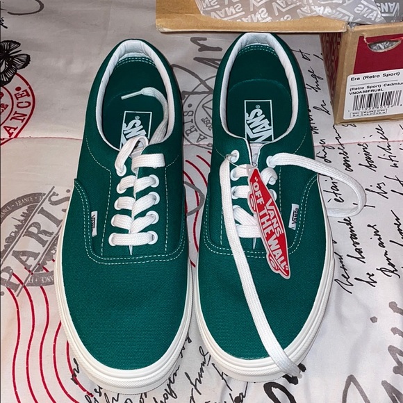 Vans - Picture 3 of 7
